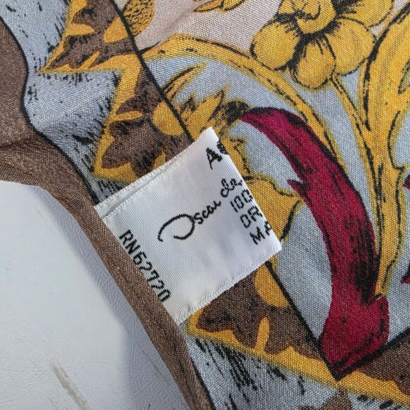 Vintage Oscar De la Renta Silk Scarf Made in Japan Classic Quiet Luxury Designer - Picture 6 of 10